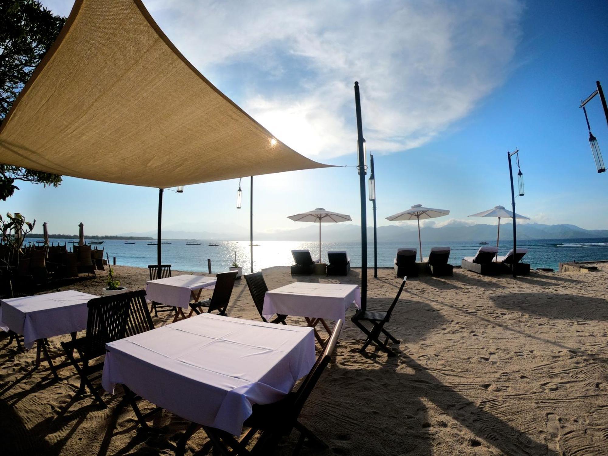 Kokomo Resort Gili Trawangan Kültér fotó